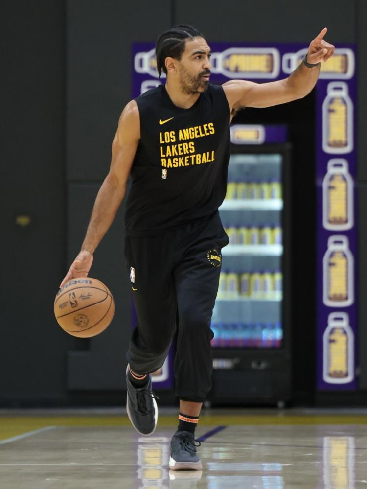 九游体育-文森特晒训练照 并引用孙子名言：在混乱中也有机会