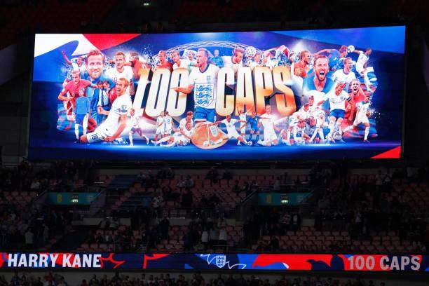 九游体育下载-凯恩百场里程碑梅开二度！球员支持扶正临时主帅？