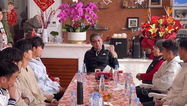 九游体育官网-徐根宝携众国脚总结亚洲杯：中国足球提高认知